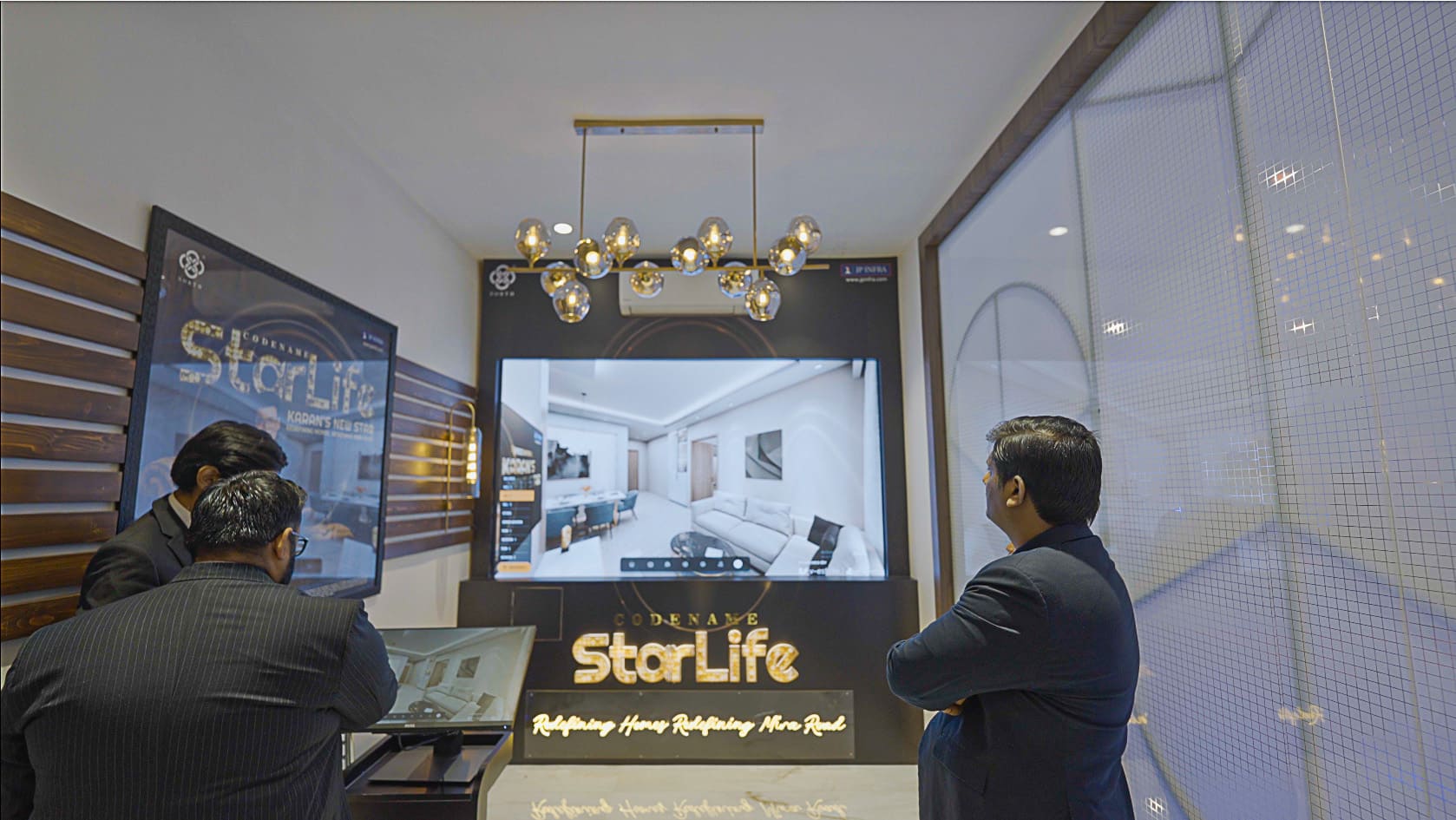 Interactive Kiosks in Experience Centers: Enhancing Customer Service and Engagement